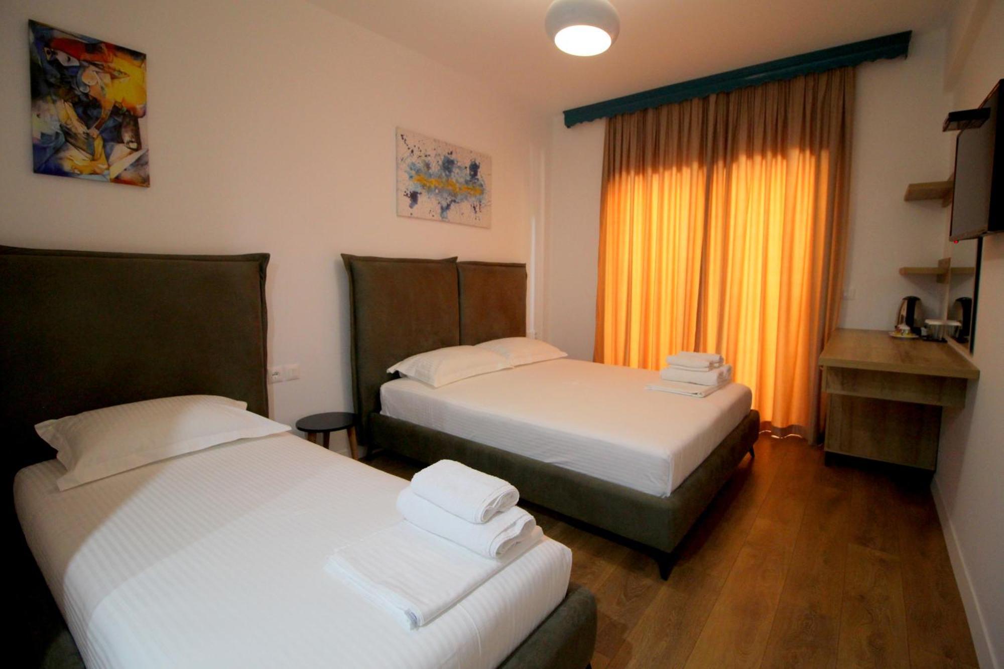 Ortus Rooms Saranda Extérieur photo