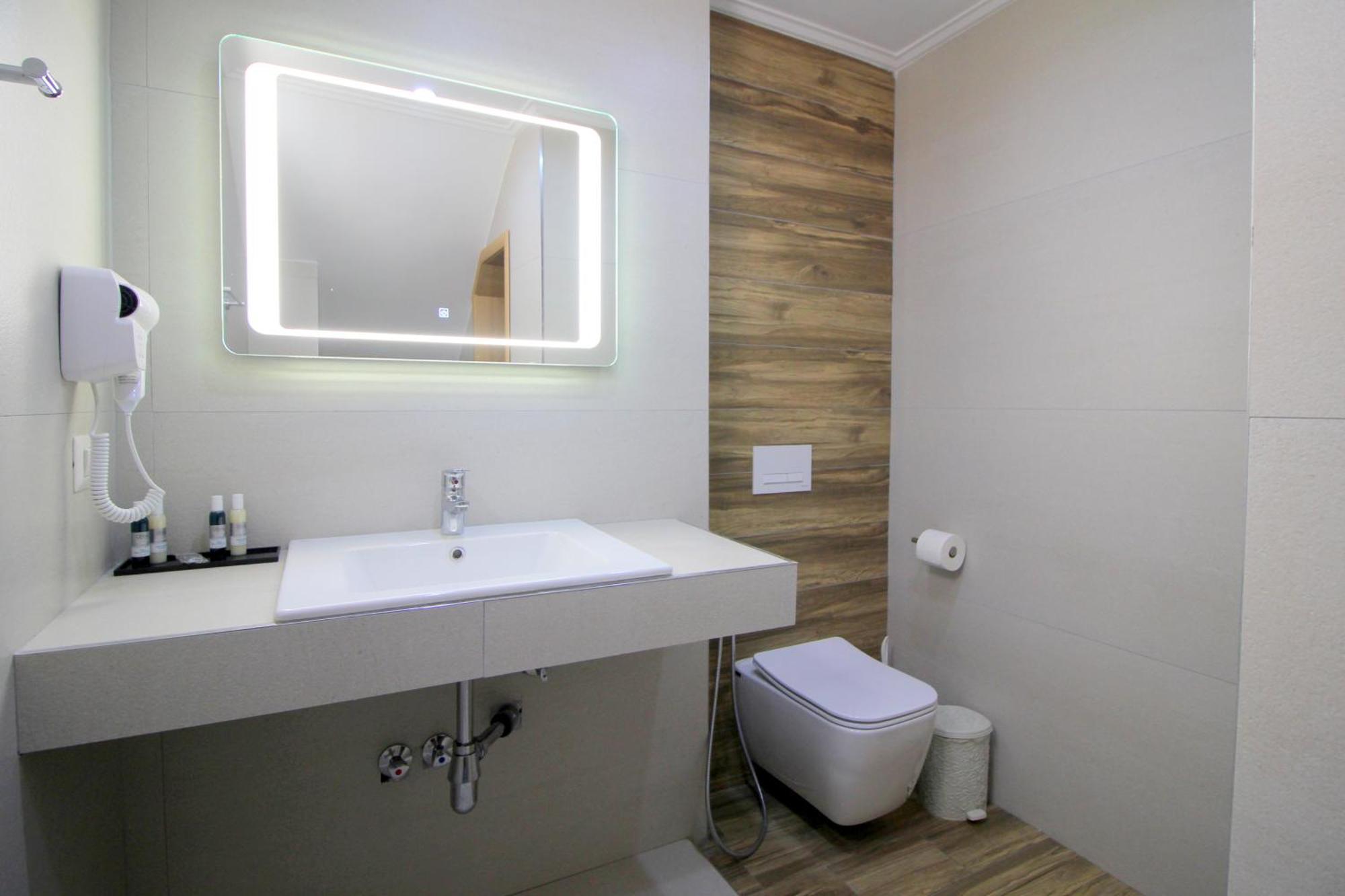 Ortus Rooms Saranda Extérieur photo