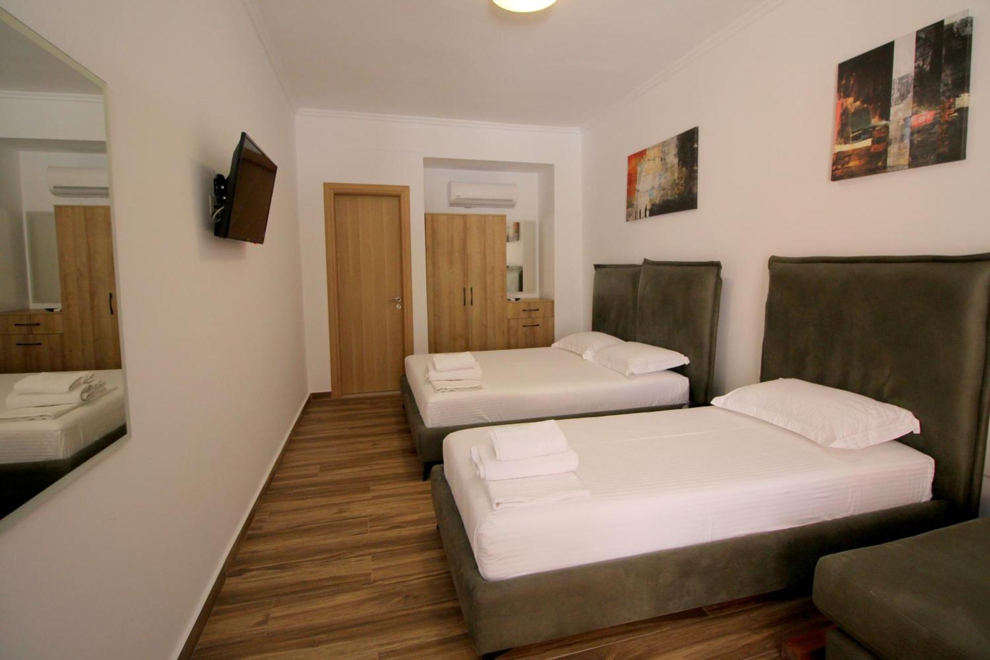 Ortus Rooms Saranda Extérieur photo